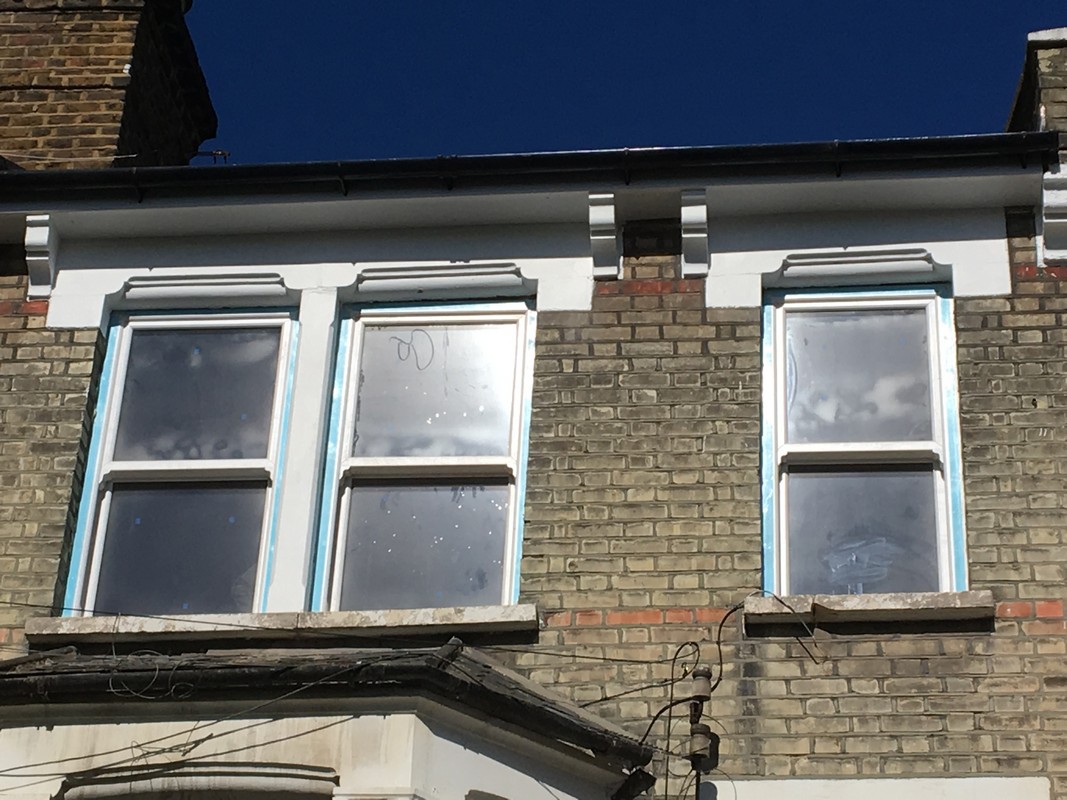 New uPVC sash windows fitted on Victorian terrace in Newport Pagnell